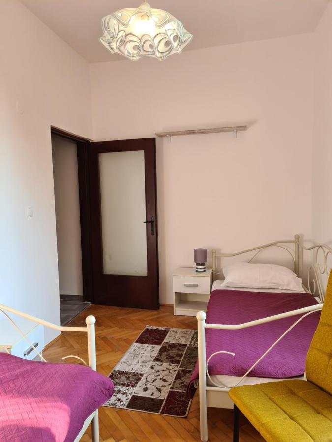 Se-Na Apartment Pula Exterior photo